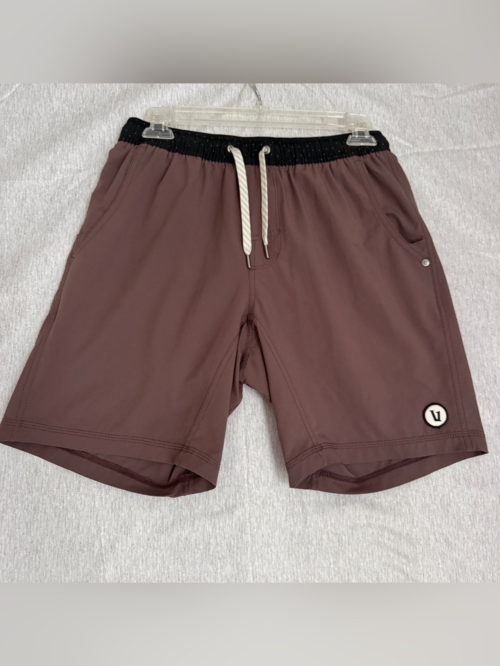 Vuori Mens Kore Lined Shorts Size Small Sour Cherry Color 7 inches inseam